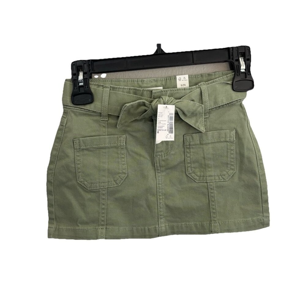 The Childrens Place canvas Patch Pocket  Belted  mini Green Skirt Size 6